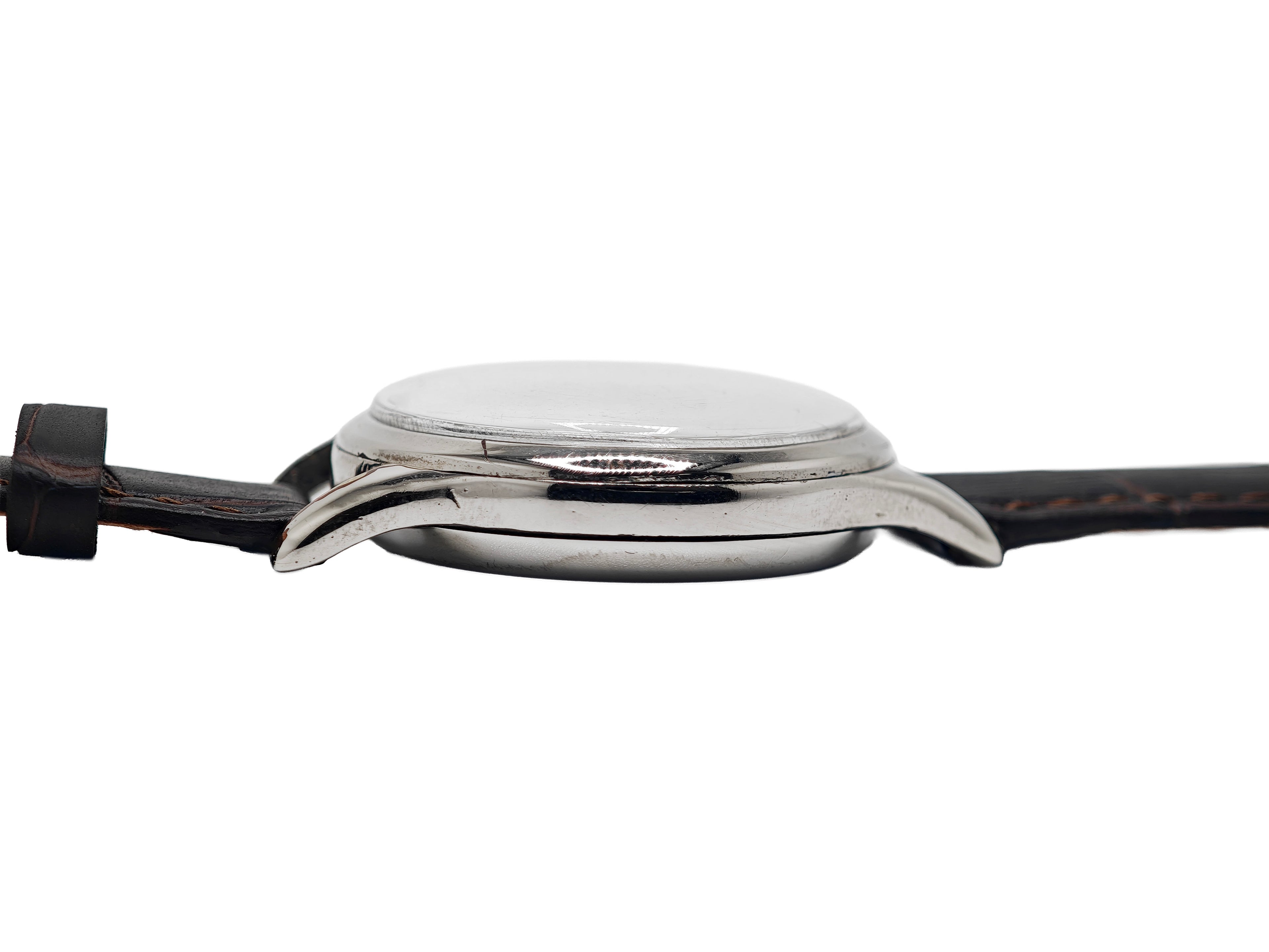 ユニバーサルジュネーブ コンパックス ニューマンダイヤル / UNIVERSAL GENEVE Compax Ref.22522 Cal.281