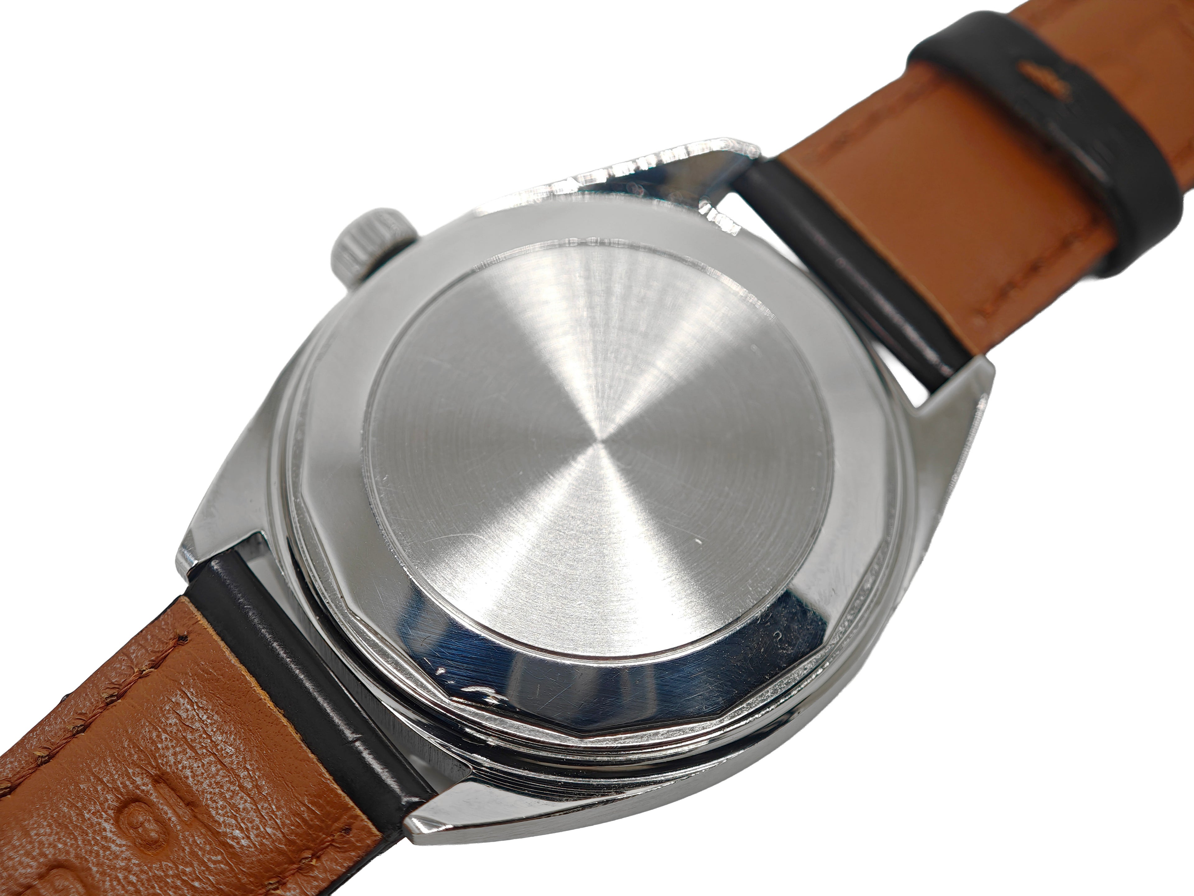 IWC ヨットクラブ デッドストック Ref.R811 / YACHT CLUB NOS Condition