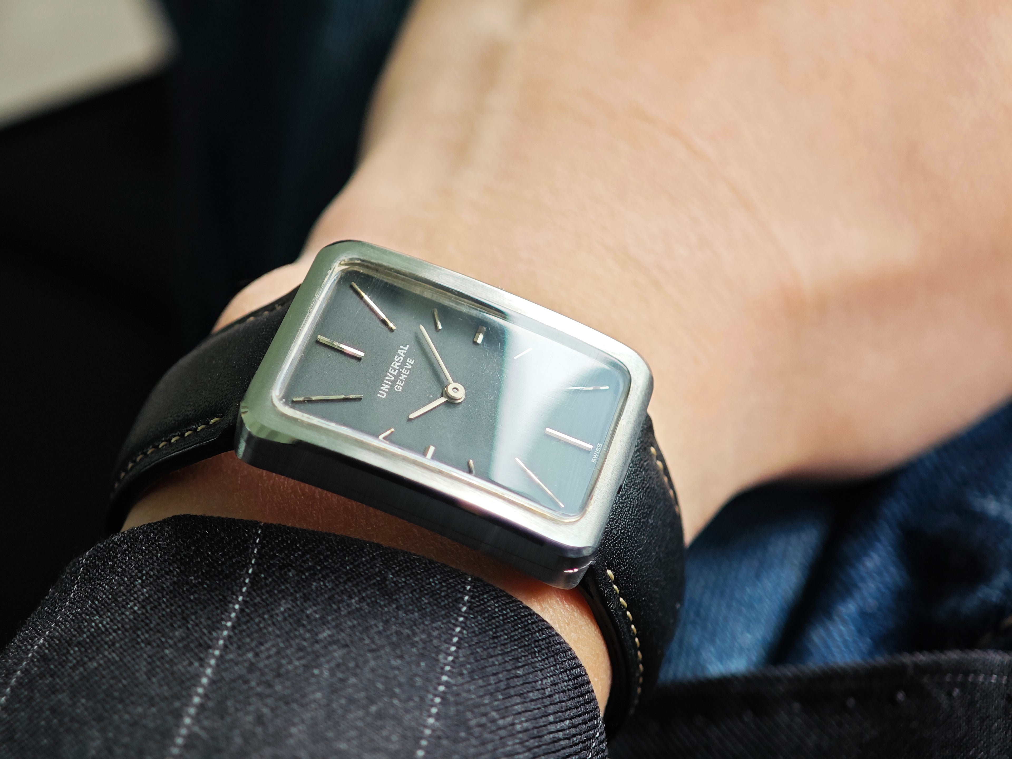 ユニバーサル・ジュネーブ レクタンギュラー Ref.842116/02 / Universal Genève Tank 70&