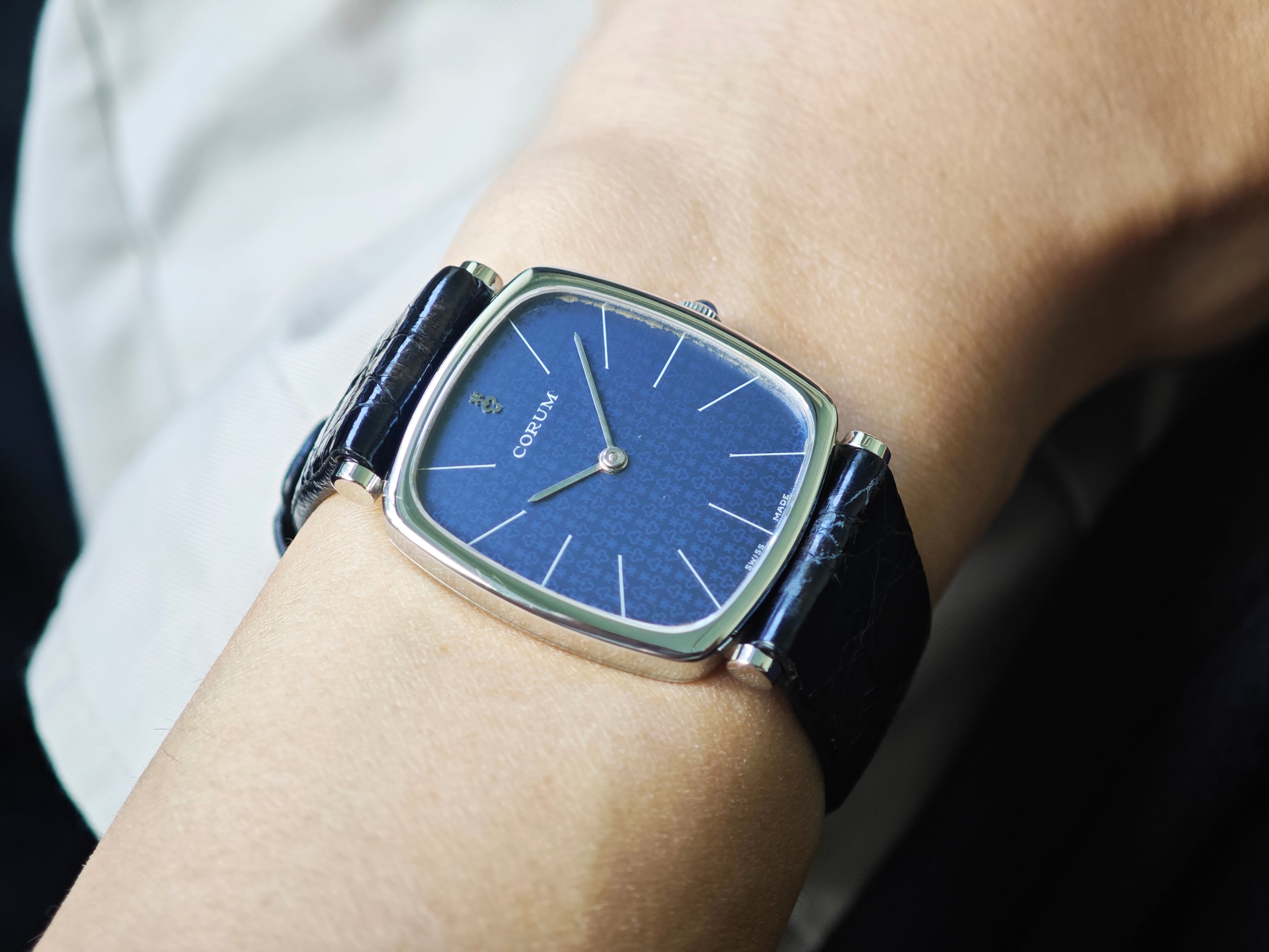 コルム クラシック / CORUM Monogram watch 70&