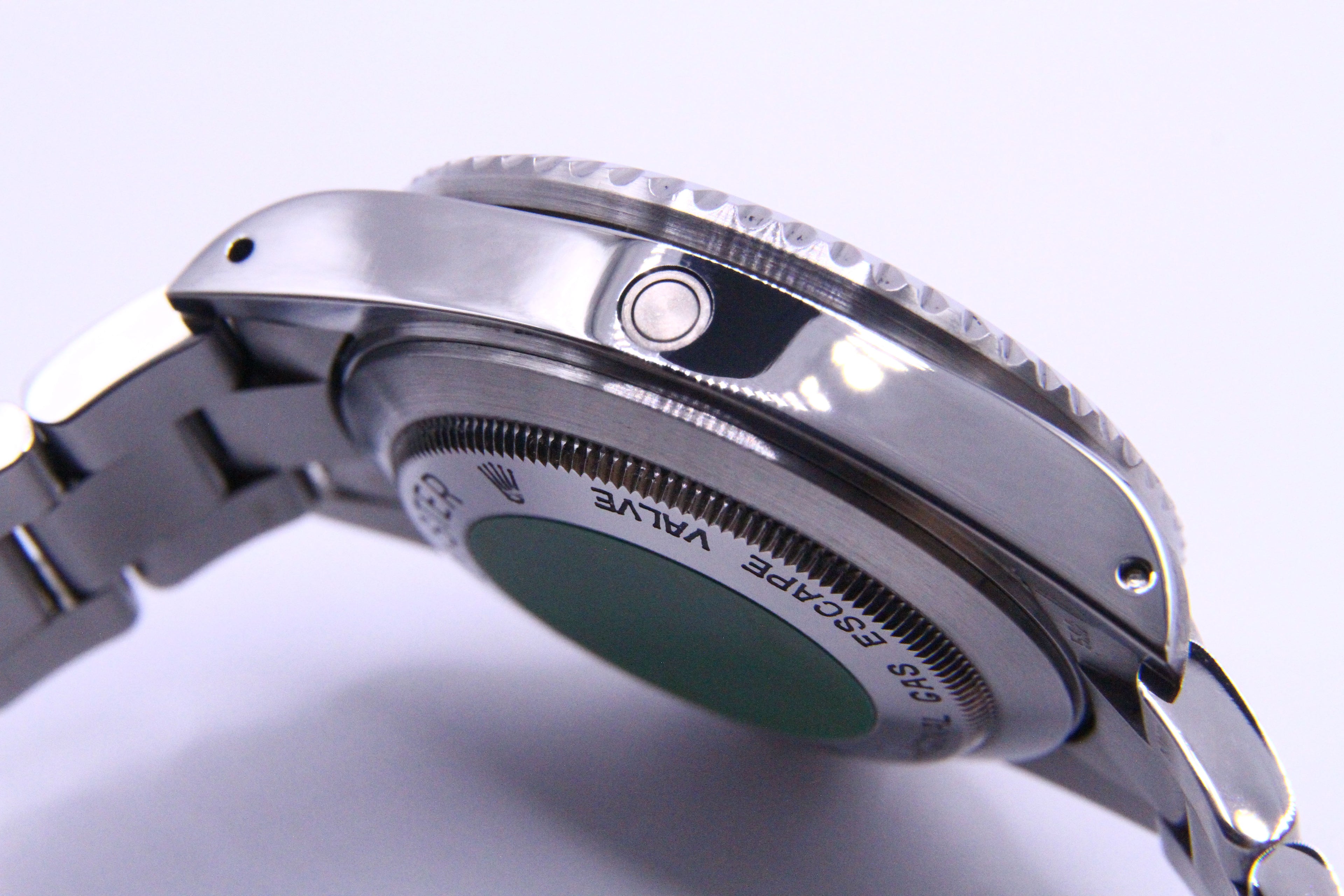 ロレックス シードゥエラー トリプルシックス オールトリチウム フチあり / ROLEX SEA-DWELLER Ref.16660