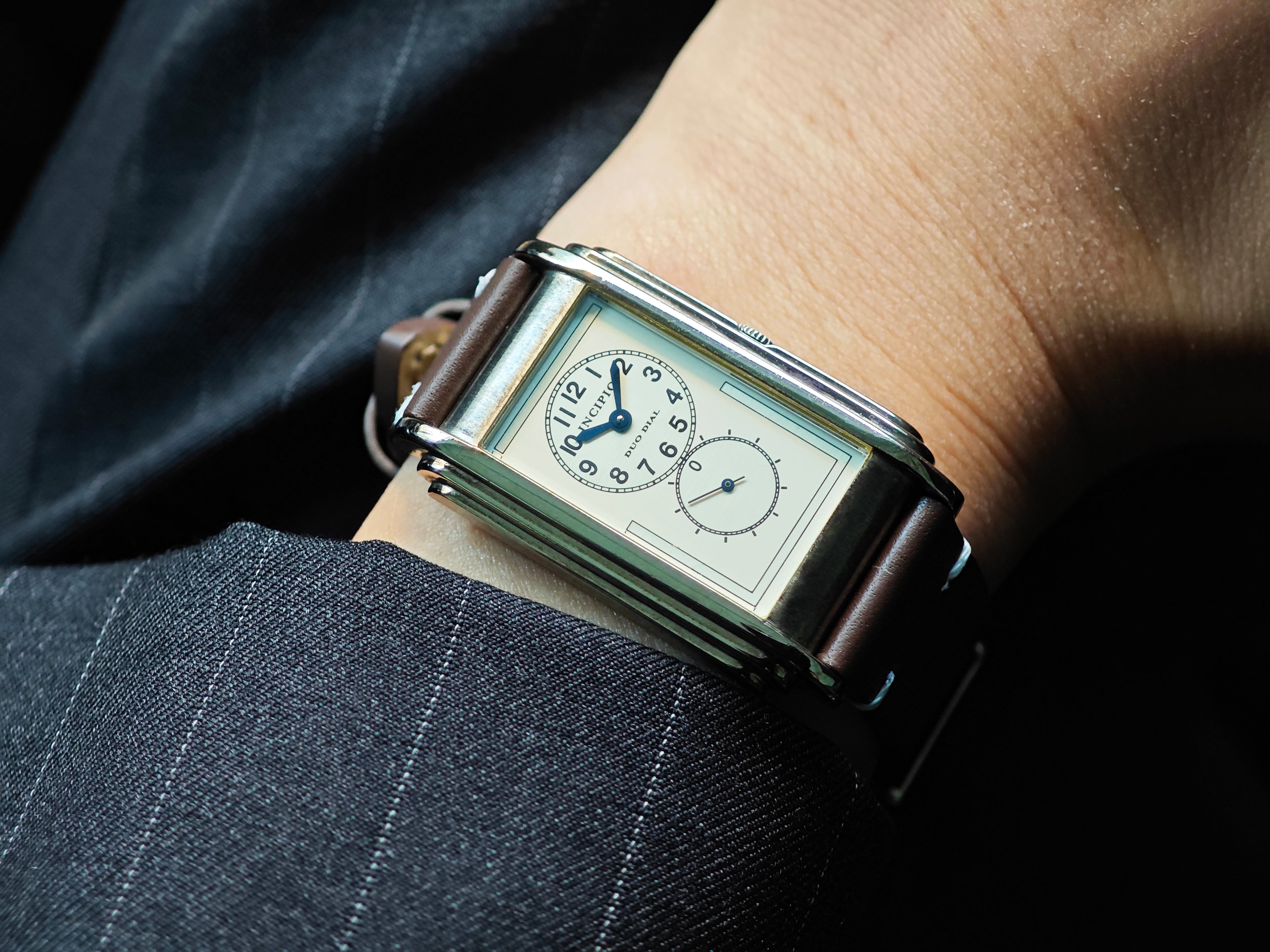 インキピオ デュオダイアル CAL.ETA 7001 / INCIPIO Ⅳ DUO DIAL 90&